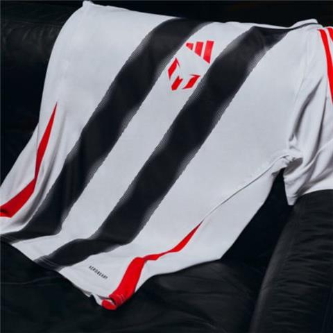 Shirts, Vests & Tees