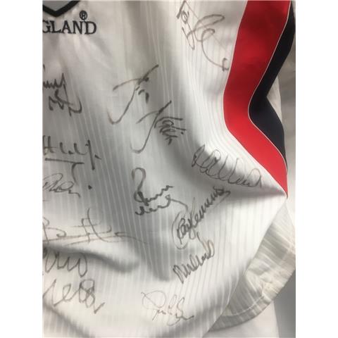 England Home Shirt Multi-Signed By 19 Squad Players 1997/98 - Stock 59