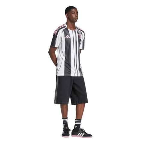Adidas Juventus Home Shirt 2025/26 JJ4320