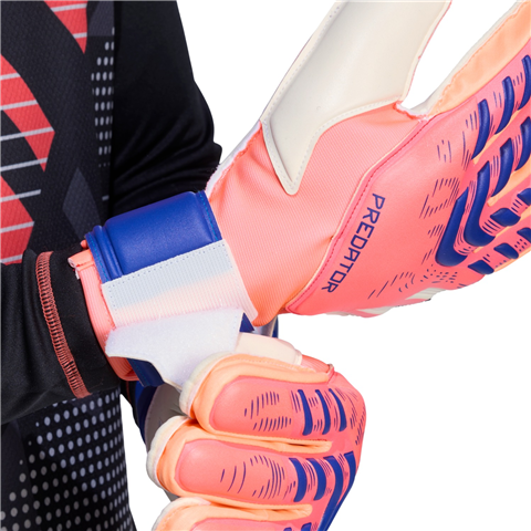 Adidas Predator Match Fingersave Goalkeeper Gloves JN5352